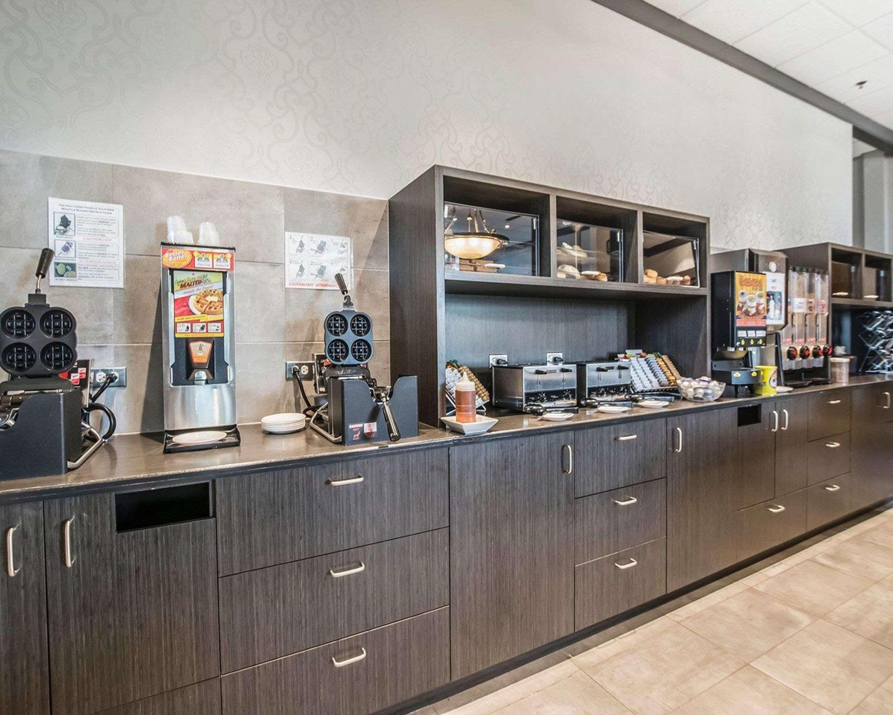 Quality Suites Drummondville Exteriér fotografie