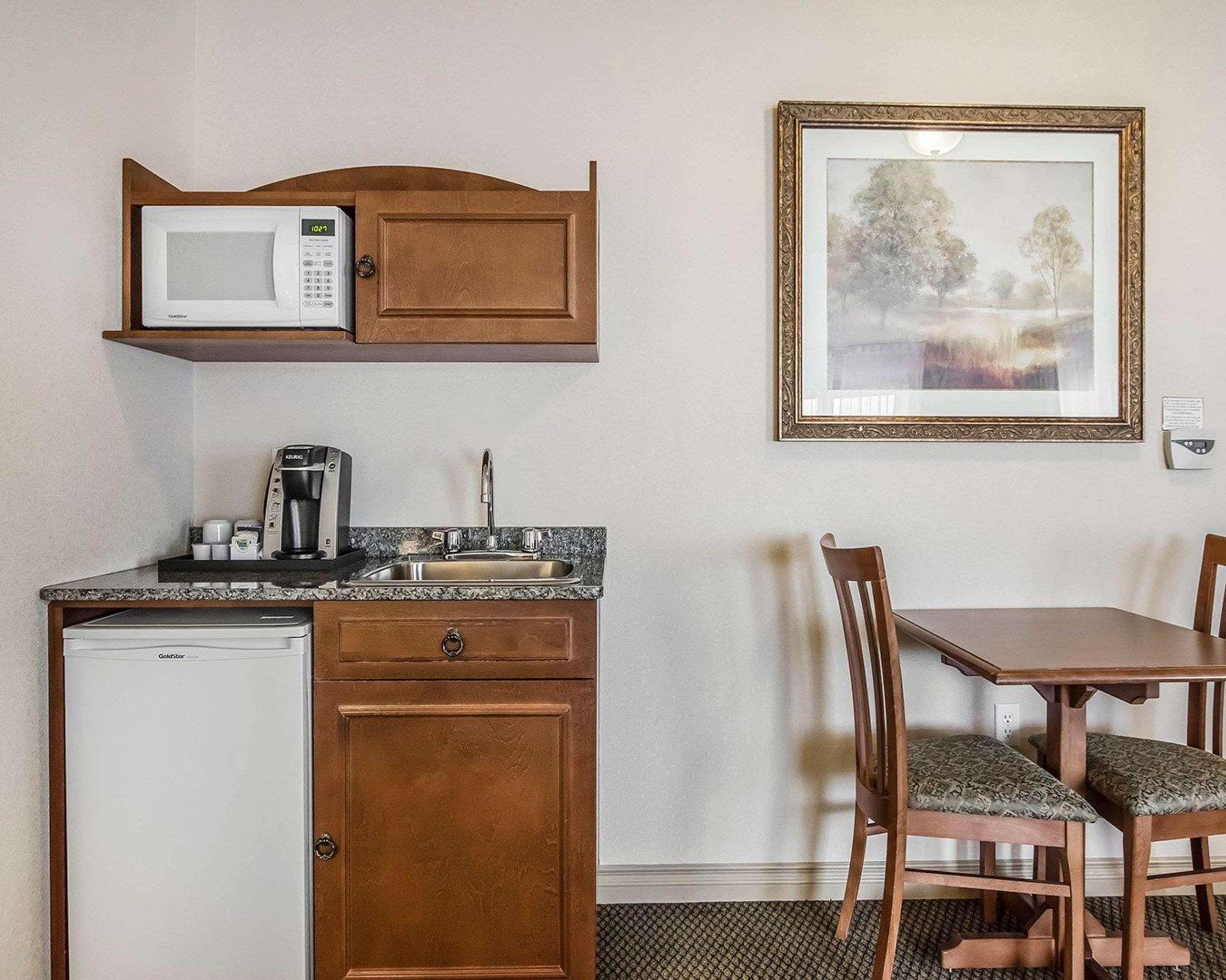 Quality Suites Drummondville Exteriér fotografie