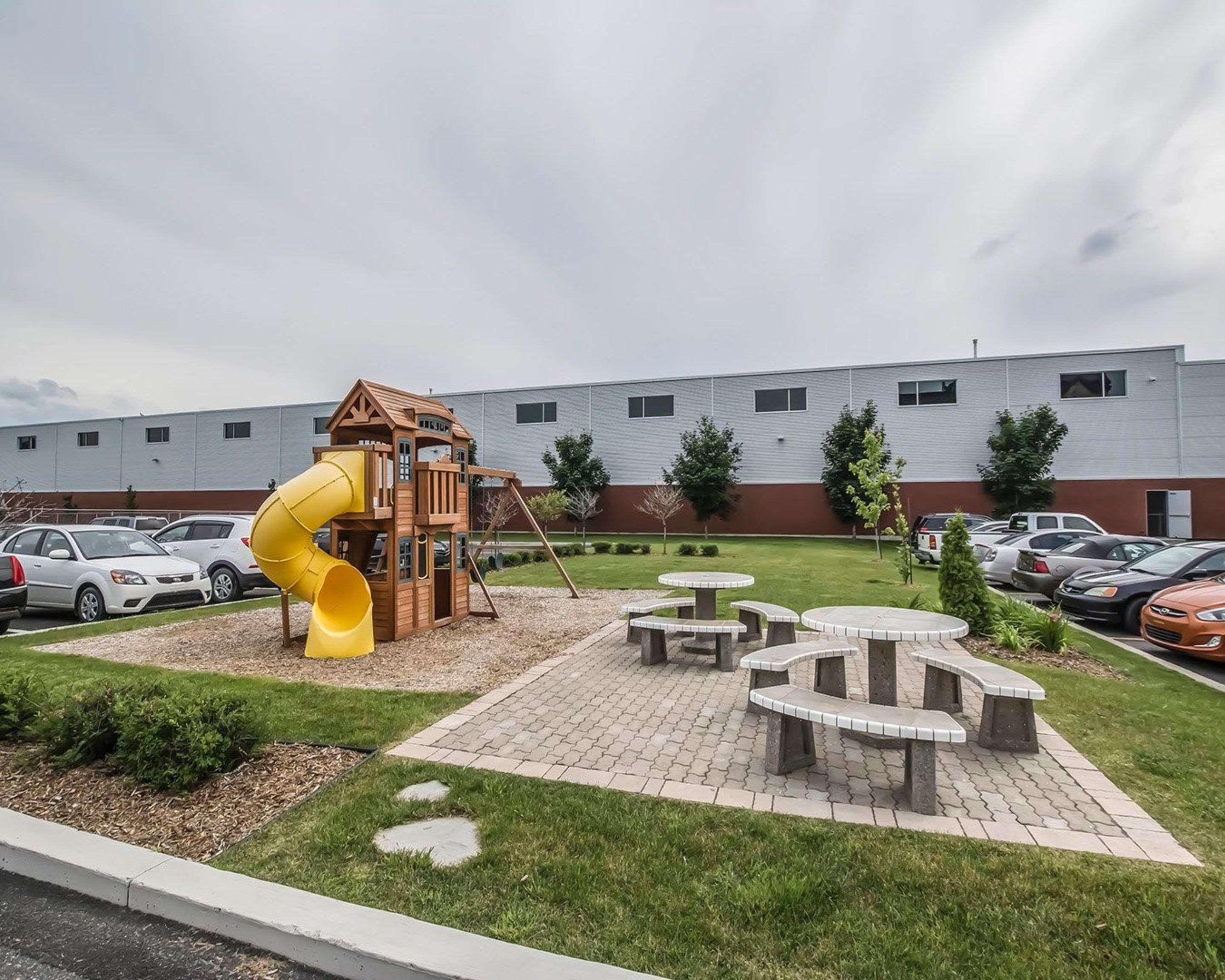 Quality Suites Drummondville Exteriér fotografie